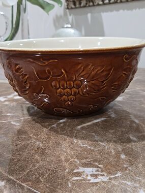 Williams Sonoma Embossed High Quality Stoneware Serving Bowl